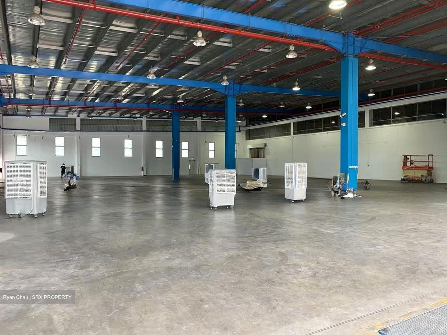 Upper Changi Road North (D17), Warehouse #633892771